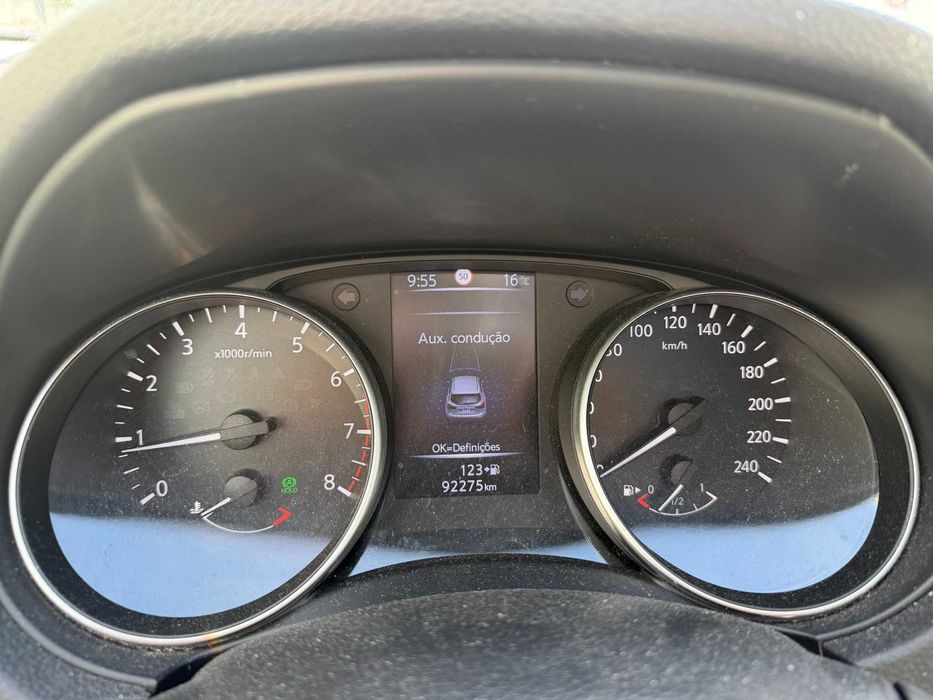 Nissan Qashqai 1.2 DIG-T N-Connecta com teto panorâmico, gasolina