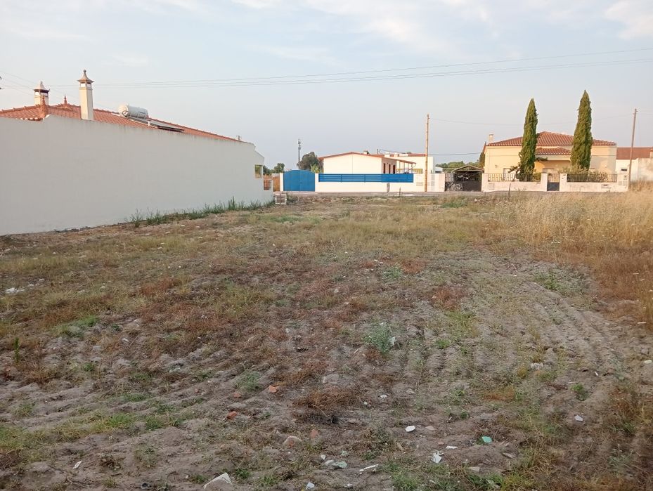 Terreno Urbano Benfica do Ribatejo cortiçois