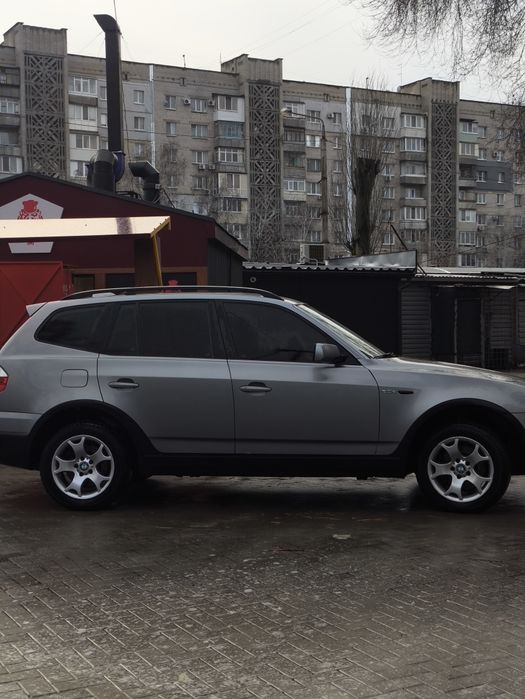 Продам BMW X3 2.0 дизель механіка