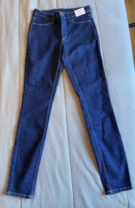 H&M Jeans Skinny fit Menina - novo com etiqueta - Tamanho 152