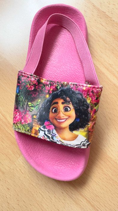 Kolorowe klapki kapcie Encanto Disney rozmiar 26-27