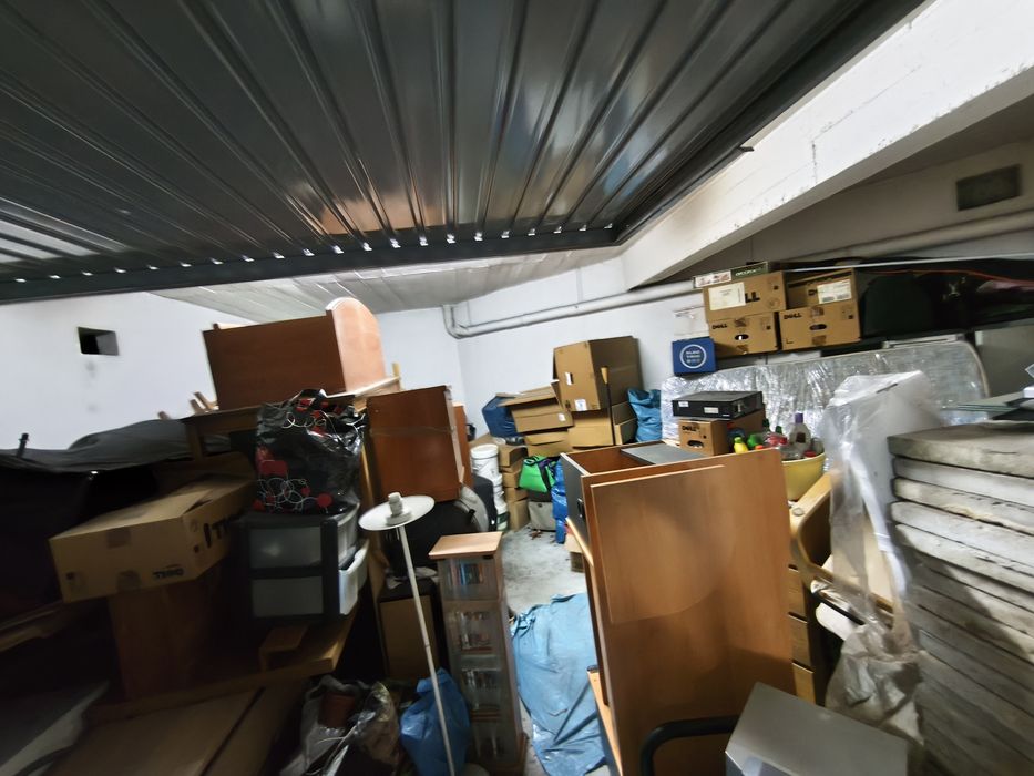 Fazemos Limpeza de Garagens, Casas e Arrecadações (Serviço Completo)