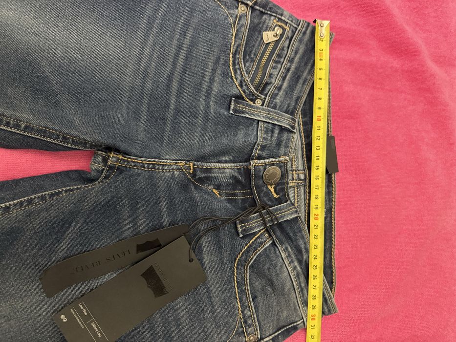 Джинсы для девочки LEVI’S( размер 23)