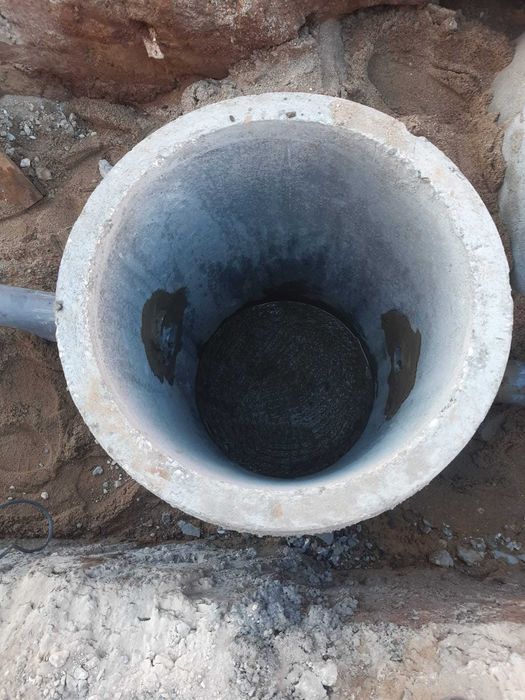 Escavações, terraplanagens e redes enterradas.