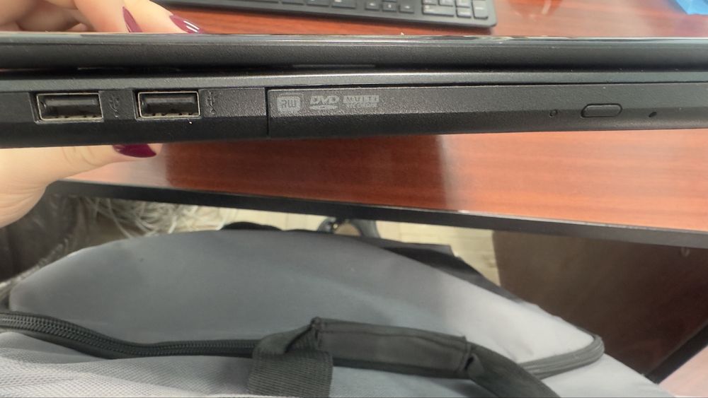 Ноутбук Acer Aspire E1-530 Intel Pentium