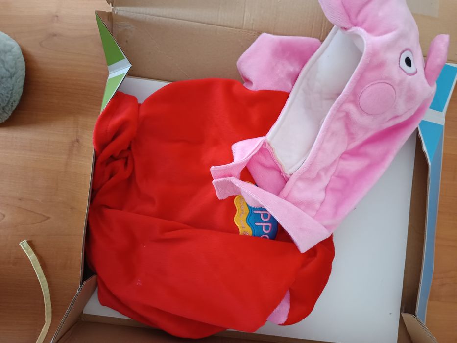 Disfarce/ Máscara de Carnaval Porquinha Peppa / Peppa Pig