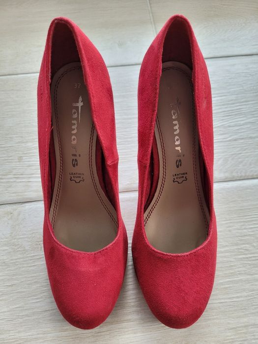 Bordowe buty szpilki czółenka zamszowe Tamaris 37