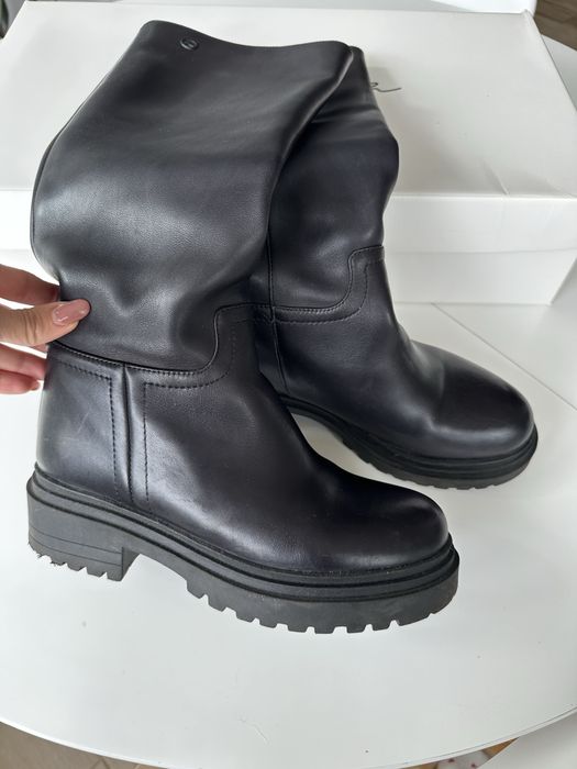 Чоботи Качоровська