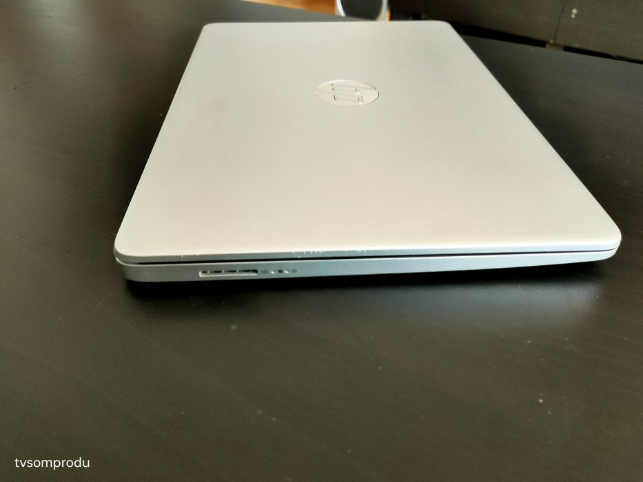 Portátil HP laptop 14s