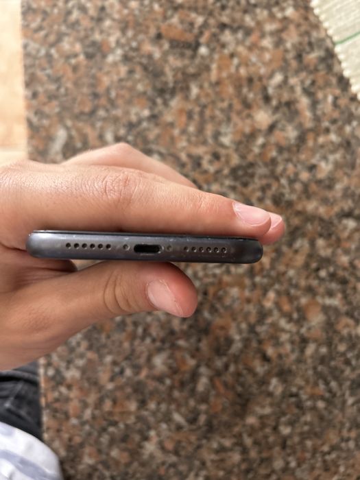 iPhone 11.