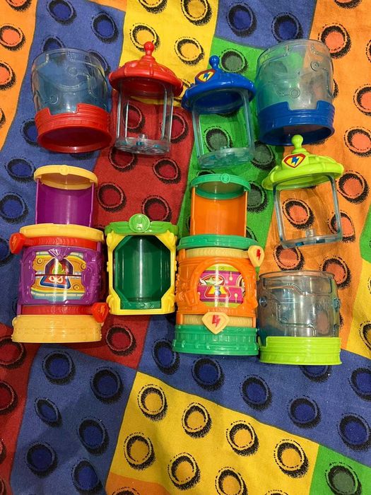 Zabawki SuperThings/Super Zings. Skrytki