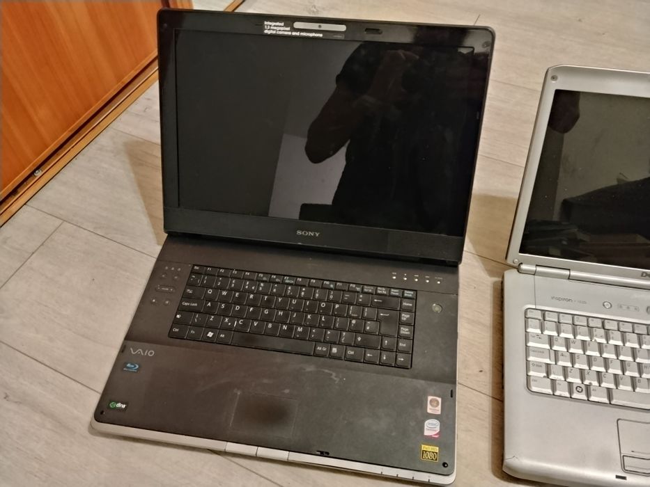 Laptop Sony sprawne ładowarka