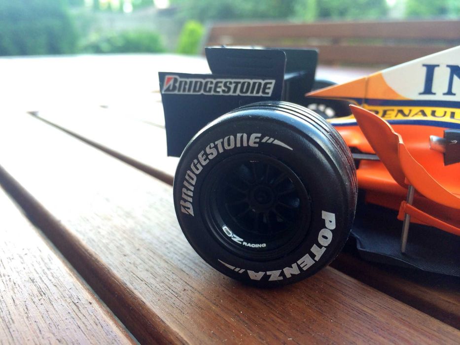 Hot Wheels 1:18 Giancarlo Fisichella Renault R27 F1 2007 Rzadki