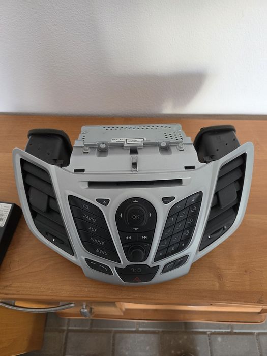 radio z modułem bluetooth fiesta mk7