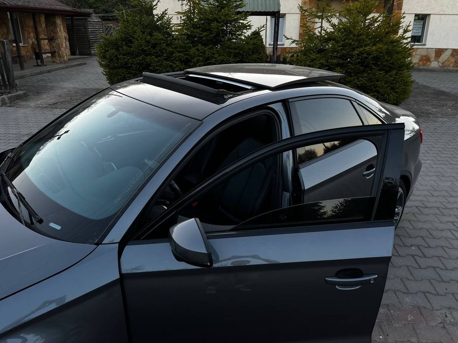 Audi A3  2020 року