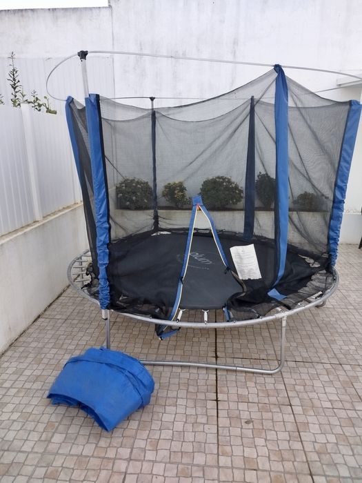 Trampolim 240 cm diâmetro