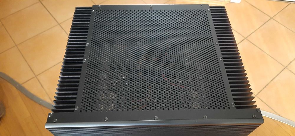 Adcom GFA-5802 підсилювач потужності!