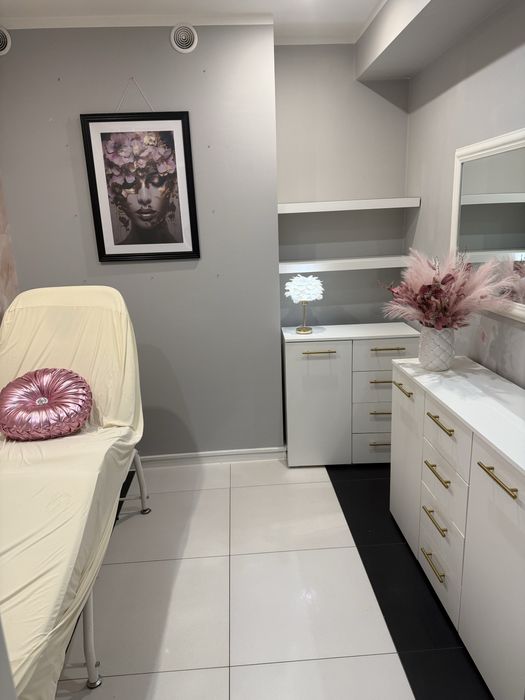 Wynajmę gabinet dla stylistki rzęs lub usług beauty – dostępny od zaraz