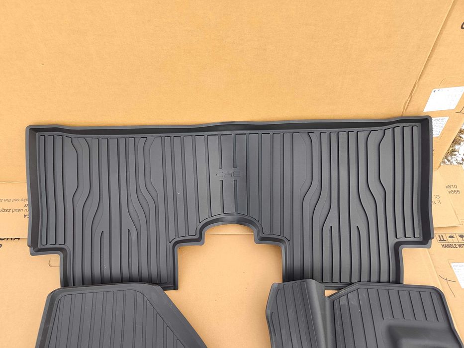 dywaniki gumowe komplet BYD ATTO 3 nowe oryginalne