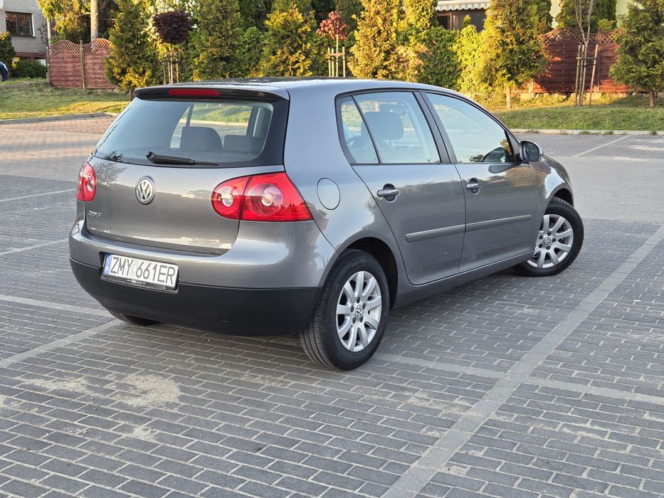Volkswagen Golf V 5 2005r 1.4 Mpi Klima isofix  zarej. w  PL
