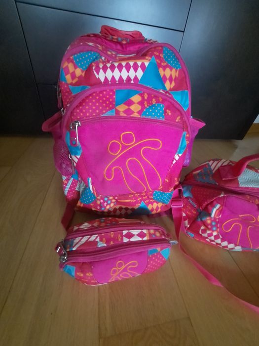 Mochila + estojo + lancheira Totto