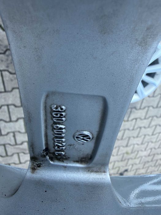 4X FELGI Oryginał VW Passat Skoda  6,5jx17 5x112 ET41
