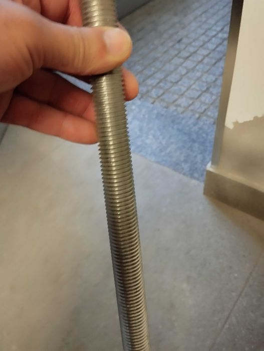 Baroes roscados em inox