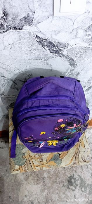 Рюкзак для дівчинки