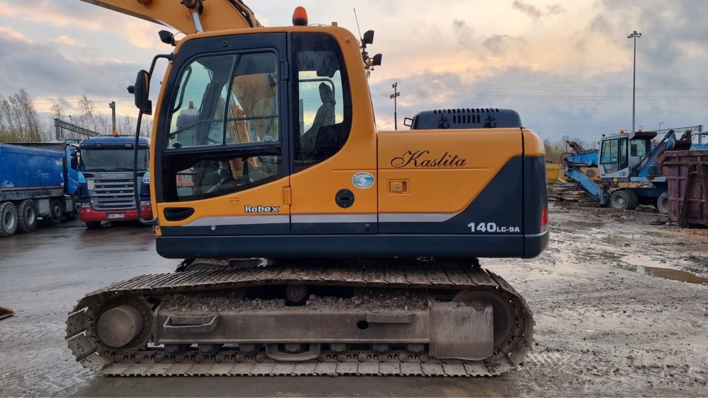 Экскаватор Hyundai R 140 LC