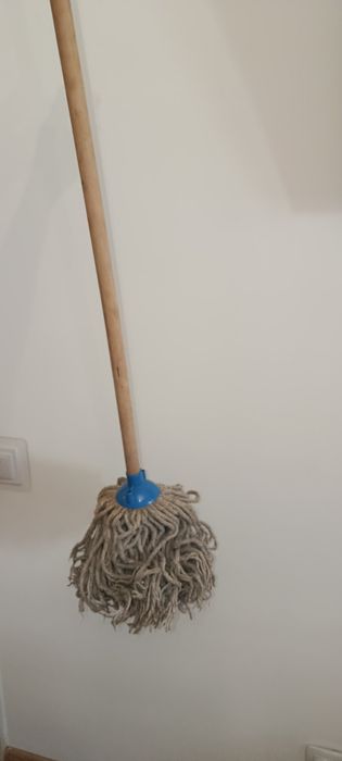 Швабра віджимна і тряпчана з дерев'яною ручкою