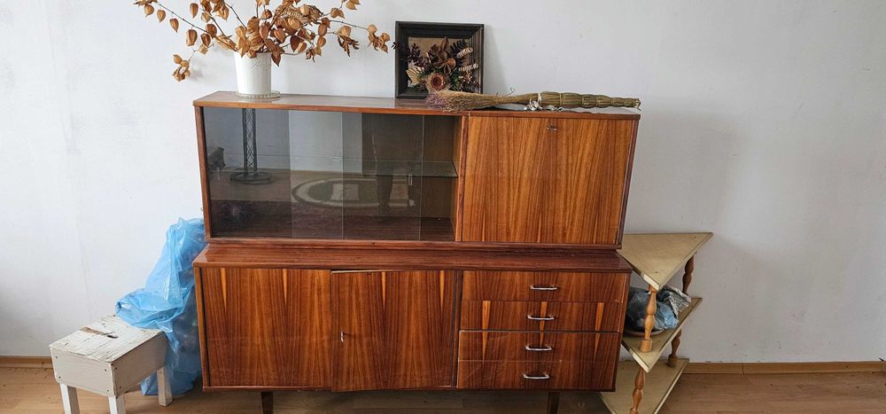 Komoda w stylu PRL