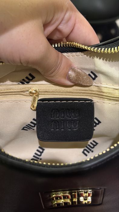 Mala miumiu nova