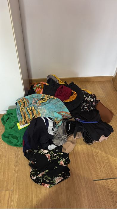 Lote Roupa Usada e Nova