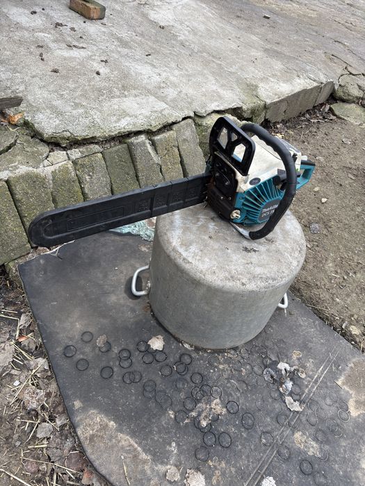 Бензопила макита 52сс