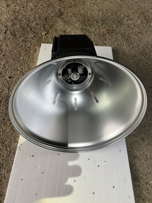 Lampa halowa hibay restauracyjna,