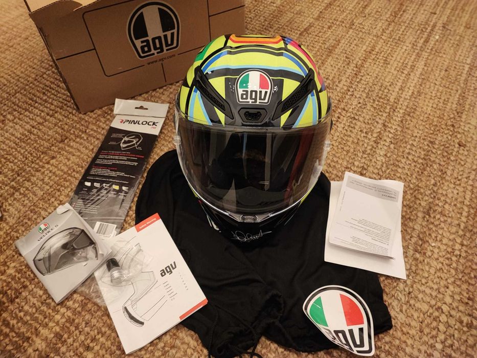 Material para moto: Capacetes, relés