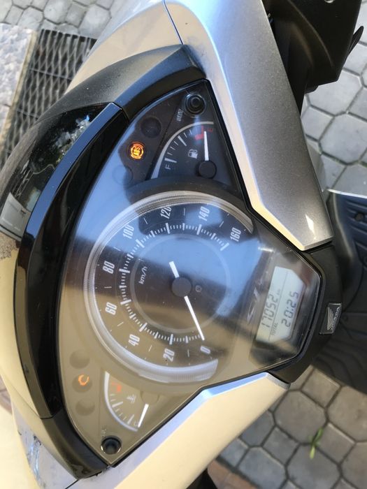з документами HONDA SH 125 рік 2017    ne sh 150 sh300 sh350