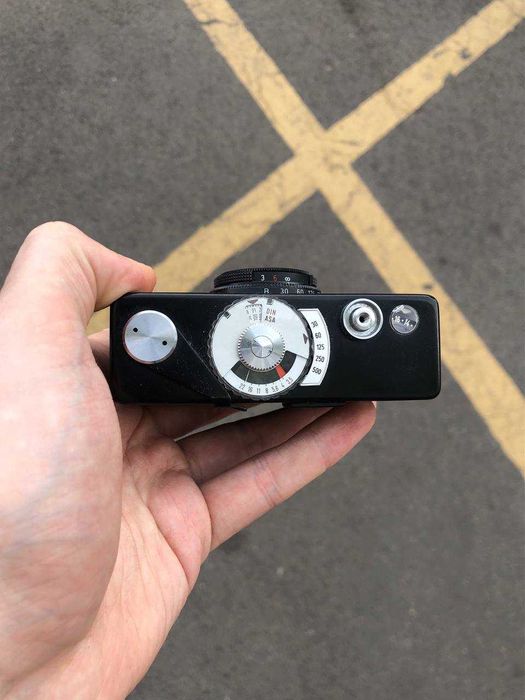 Фотокамера Rollei 35 B