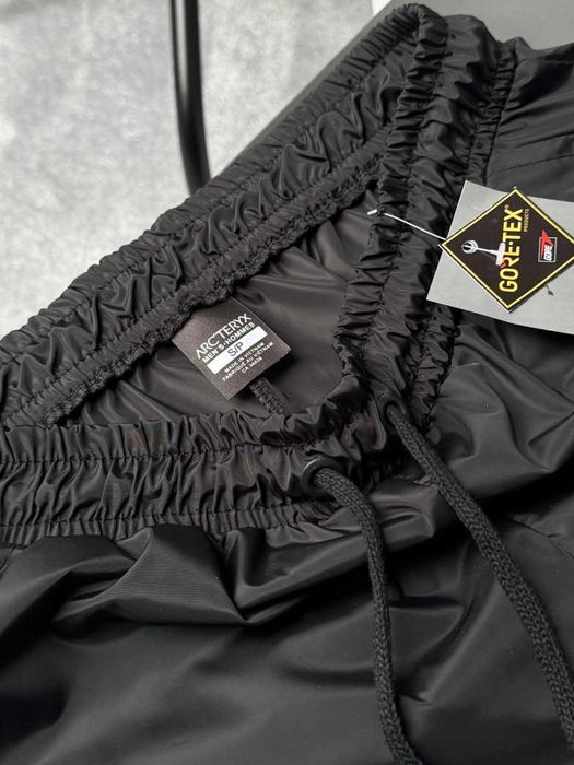 Черные штаны Arcteryx Mini Logo — Спортивні Штани Артерикс — GORETEX