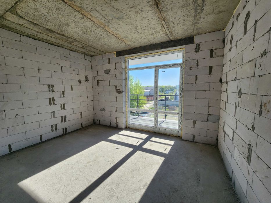 Вітаю! Продам будинок_дуплекс 105м2, від забудовника заводимо газ.