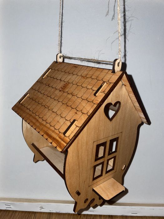 Годівничка - кормушка для пташок