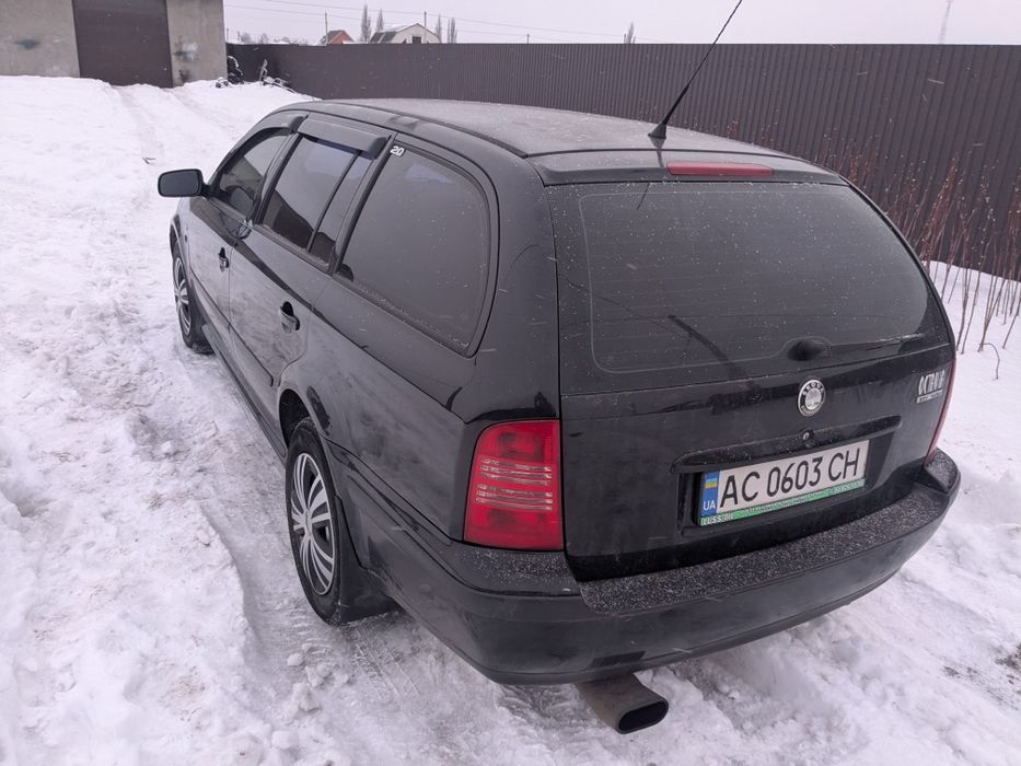 Skoda Oktavia Tour 1.8 турбо 20v бензин