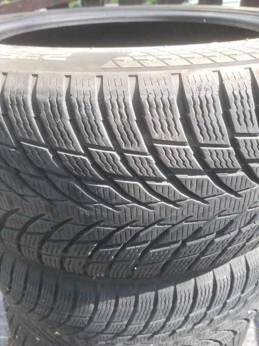 4 opony ziomowe nokian wr snowproof 235 45 R17 stan dobry+
