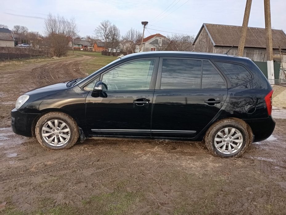 Кіа Каренс 2010р.Омін.