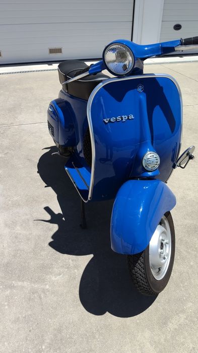 Vespa 50S restaurada com documento único