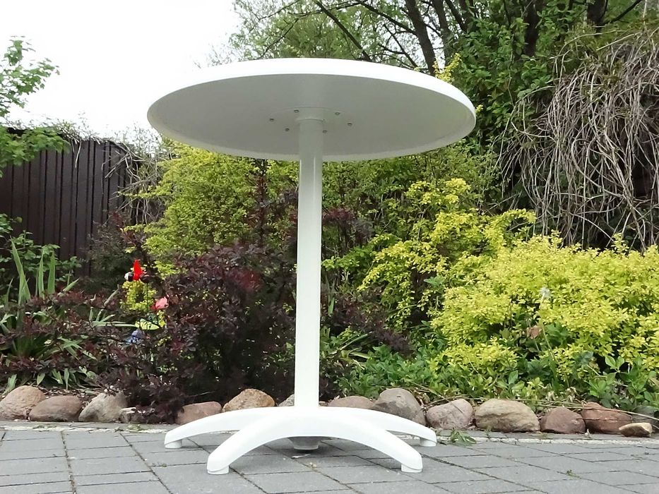 Biały Stolik Ogrodowy / Kawiarniany – Stabilny, Okrągły 70cm