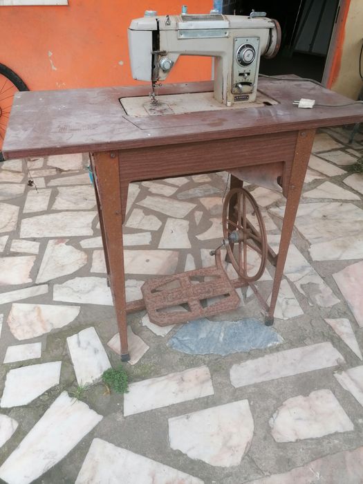 Máquina de costura
