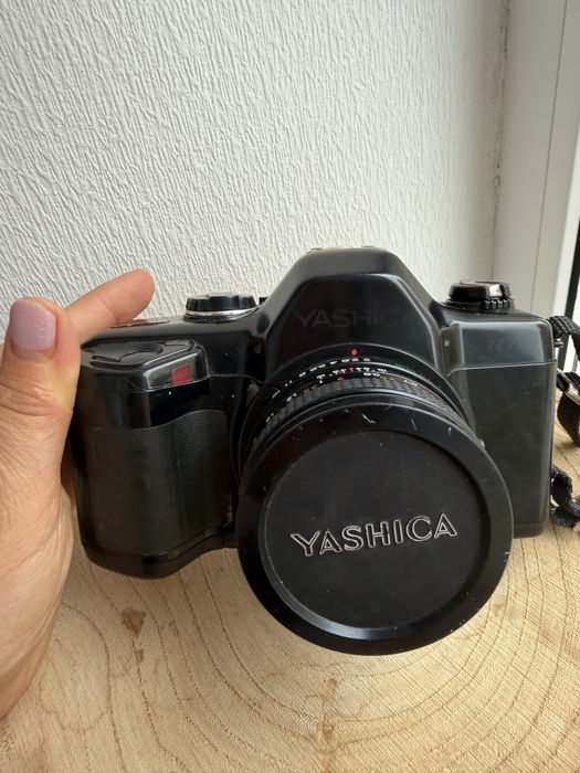 Плівковий фотоапарат Yashica 108 Multi Program + обєктив Yashica ML 50mm f/2