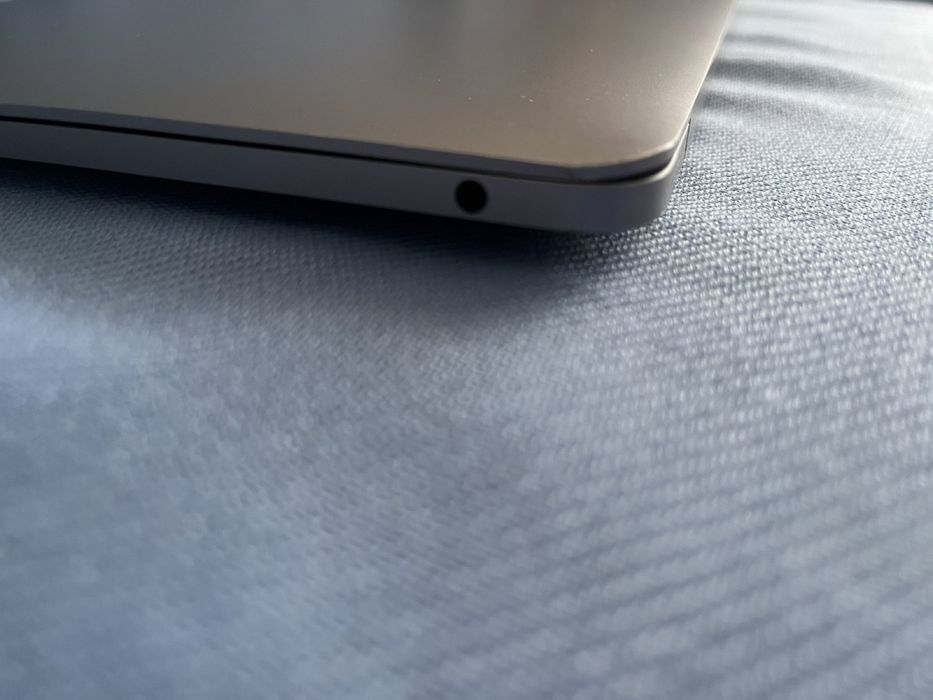 MacBook Pro M1 2020 16/256