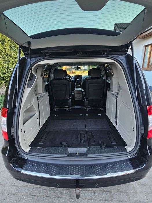 Chrysler Town and Country